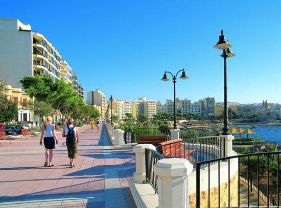 Centric And Modern Penthouse Close To Amenities Msida Exterior foto